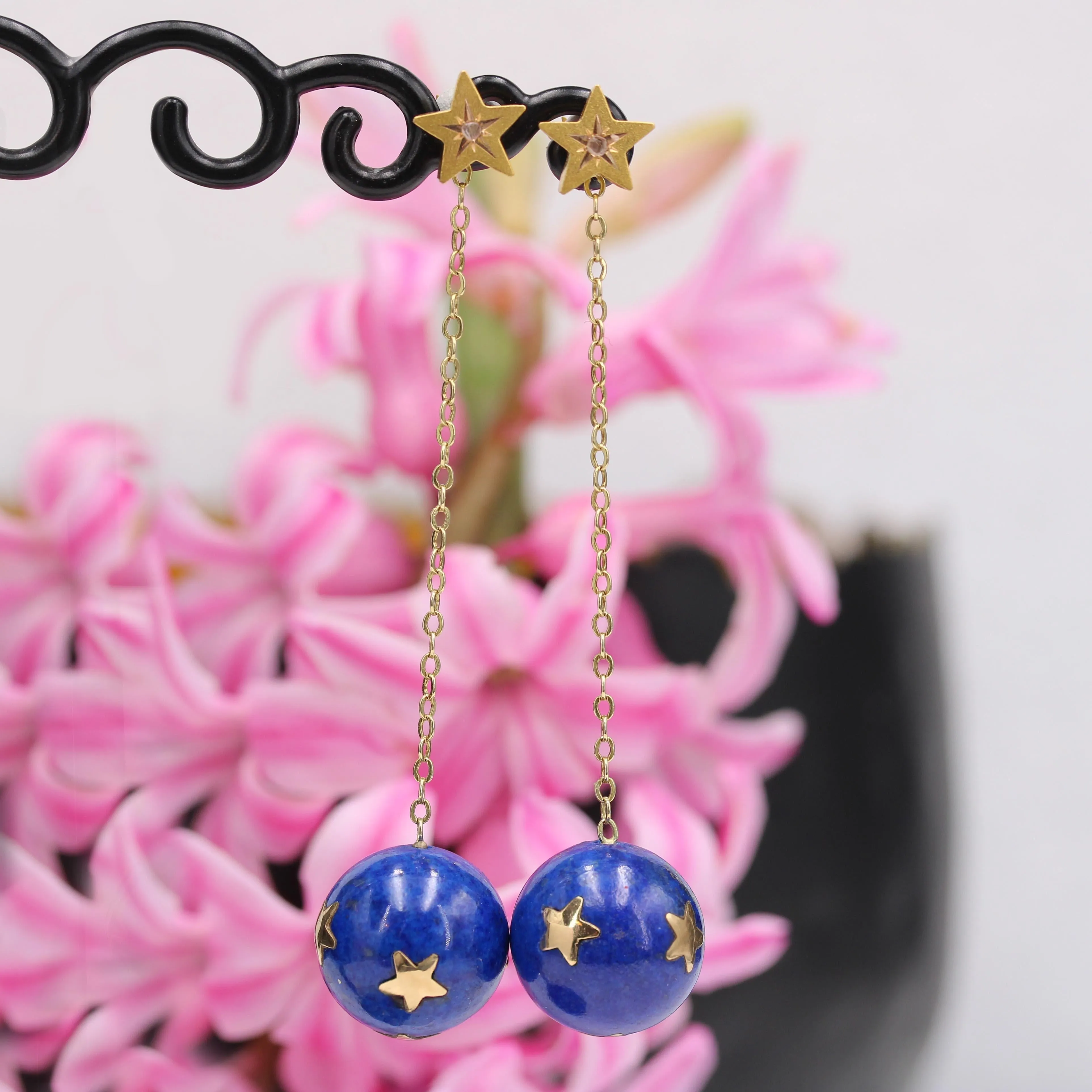 20th Century Lapis-Lazuli Ball Diamond 18 Karat Yellow Gold Dangle Star Earrings