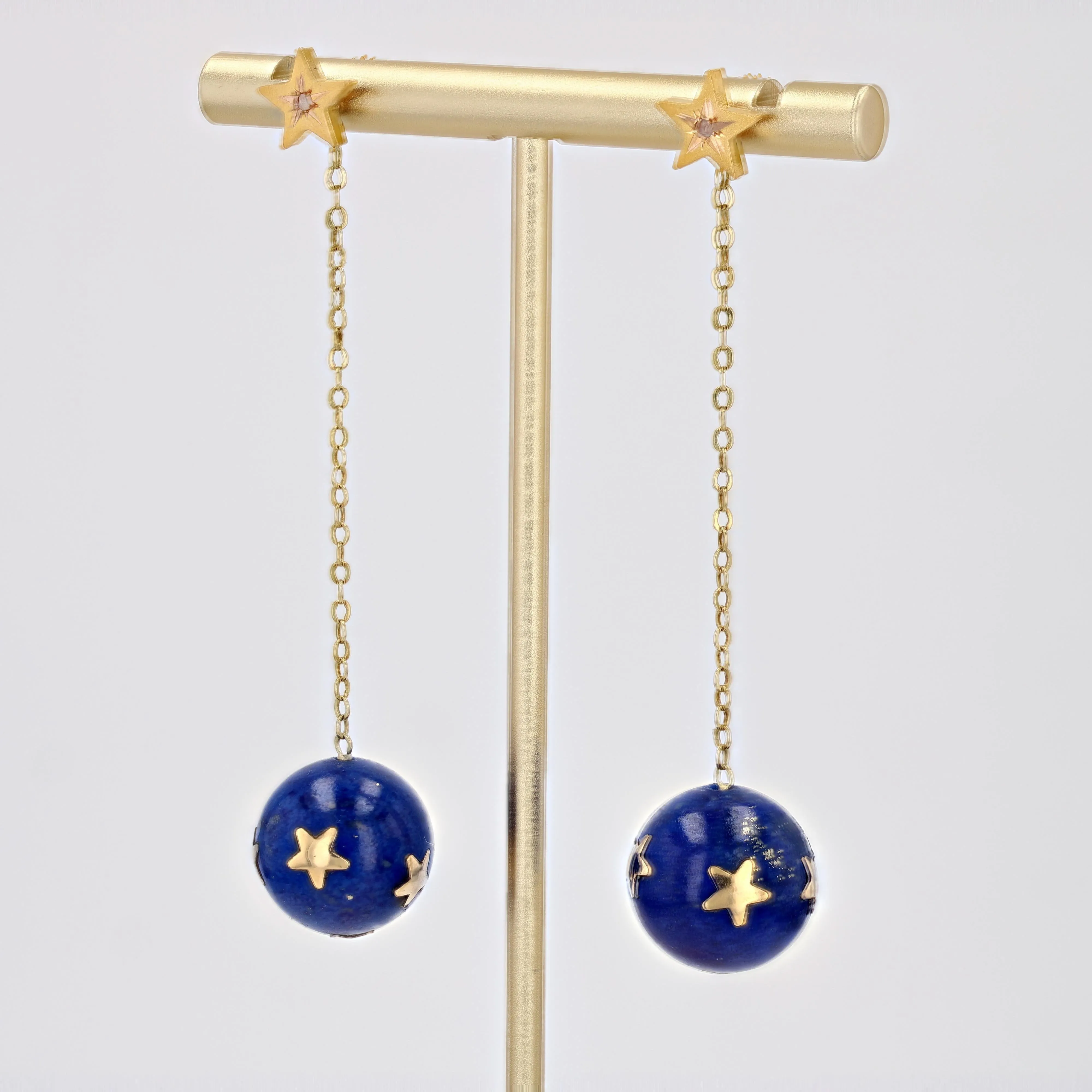 20th Century Lapis-Lazuli Ball Diamond 18 Karat Yellow Gold Dangle Star Earrings