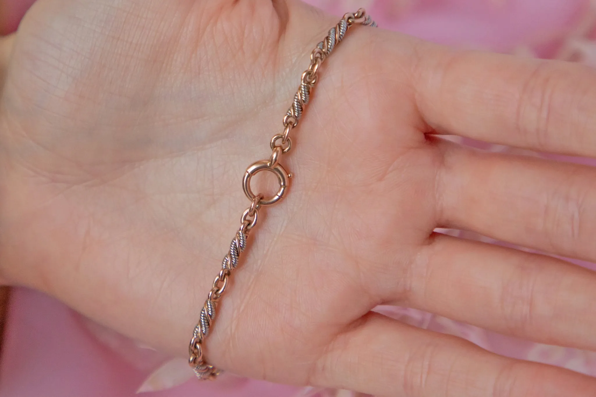 8.5" Antique Platinum & 15ct Gold T-bar Bracelet, 18.3g
