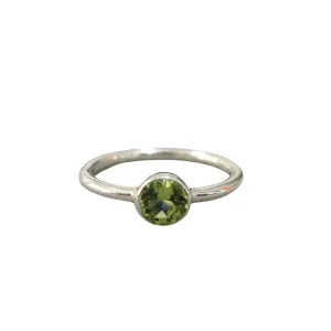 925 Silver Green Peridot Ring