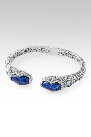 Extend Kindness Tip-to-Tip Bracelet™ in Navy Blue Indonesian Coral