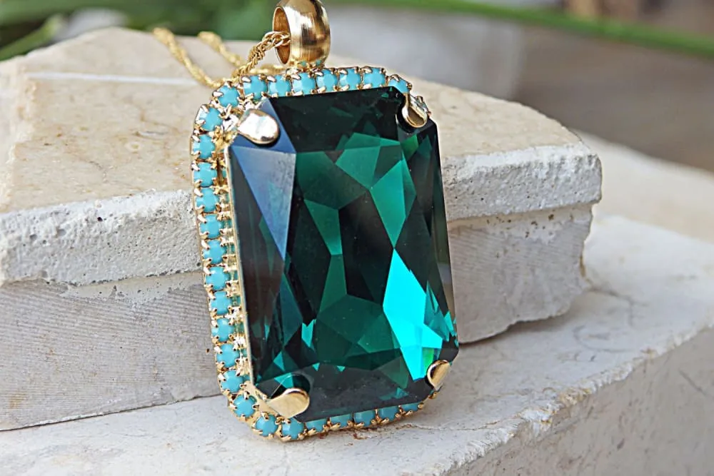 Green necklace