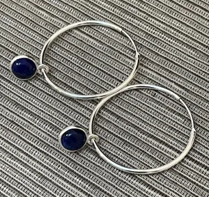HOOP EARRINGS WITH LAPIS LAZULI