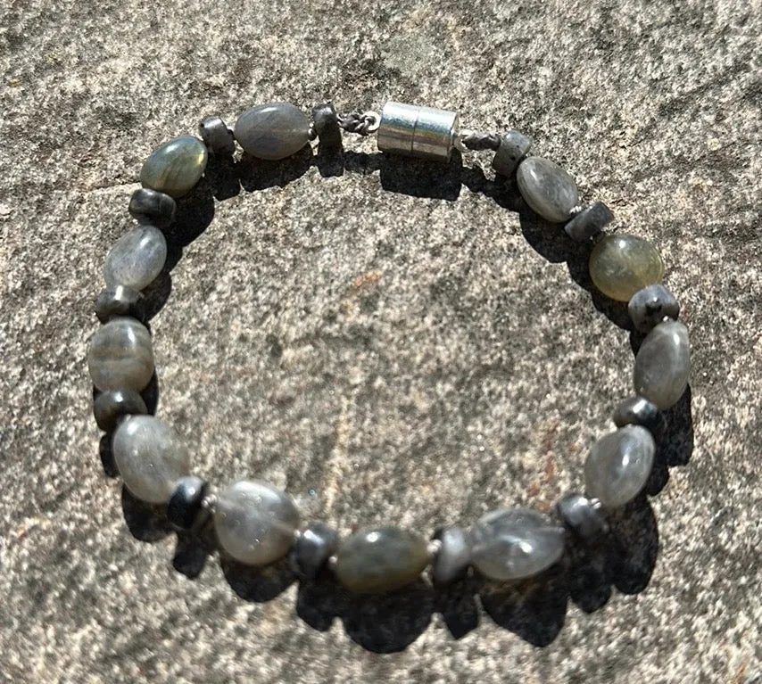 Moonstone magnetic bracelet