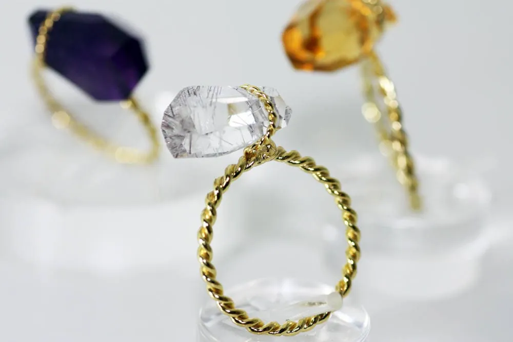 Quartz ring with rutile inclusions set with Gold K18, Totally Handmade