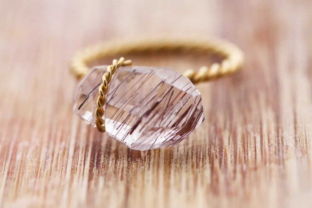 Quartz ring with rutile inclusions set with Gold K18, Totally Handmade