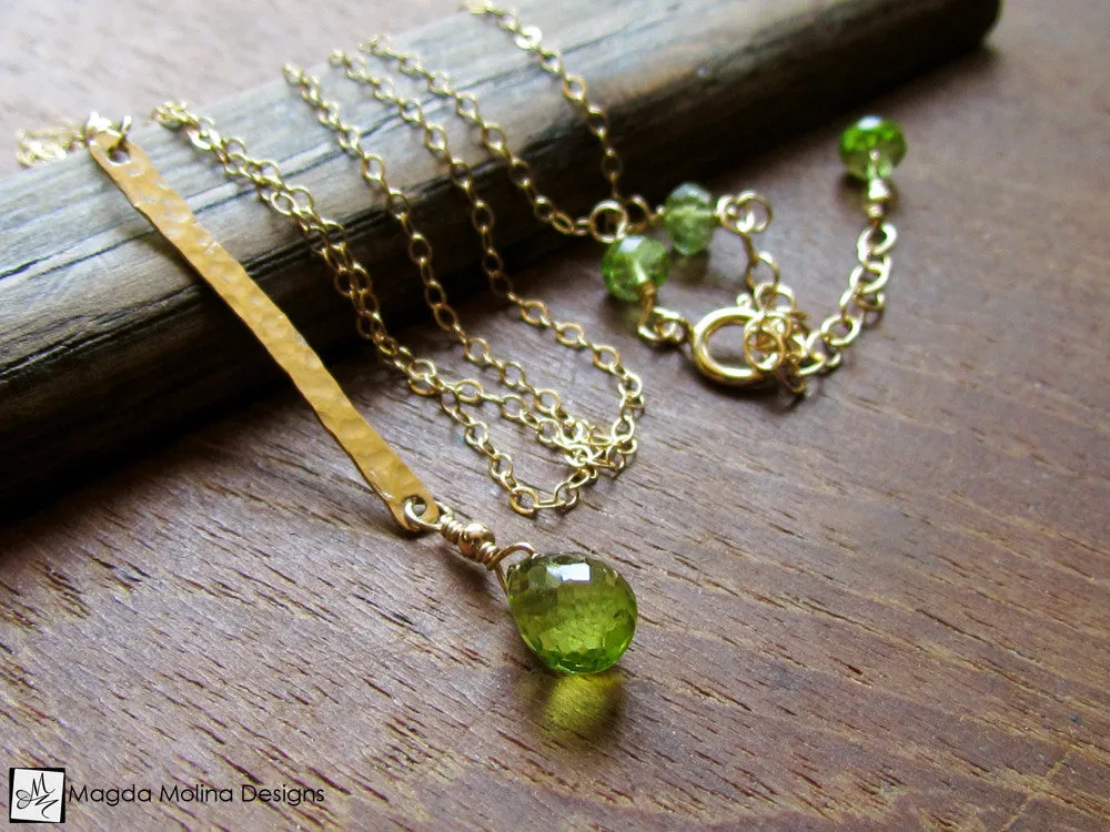WHOLESALE - The Hammered Gold Bar And Peridot Drop Chain Necklace