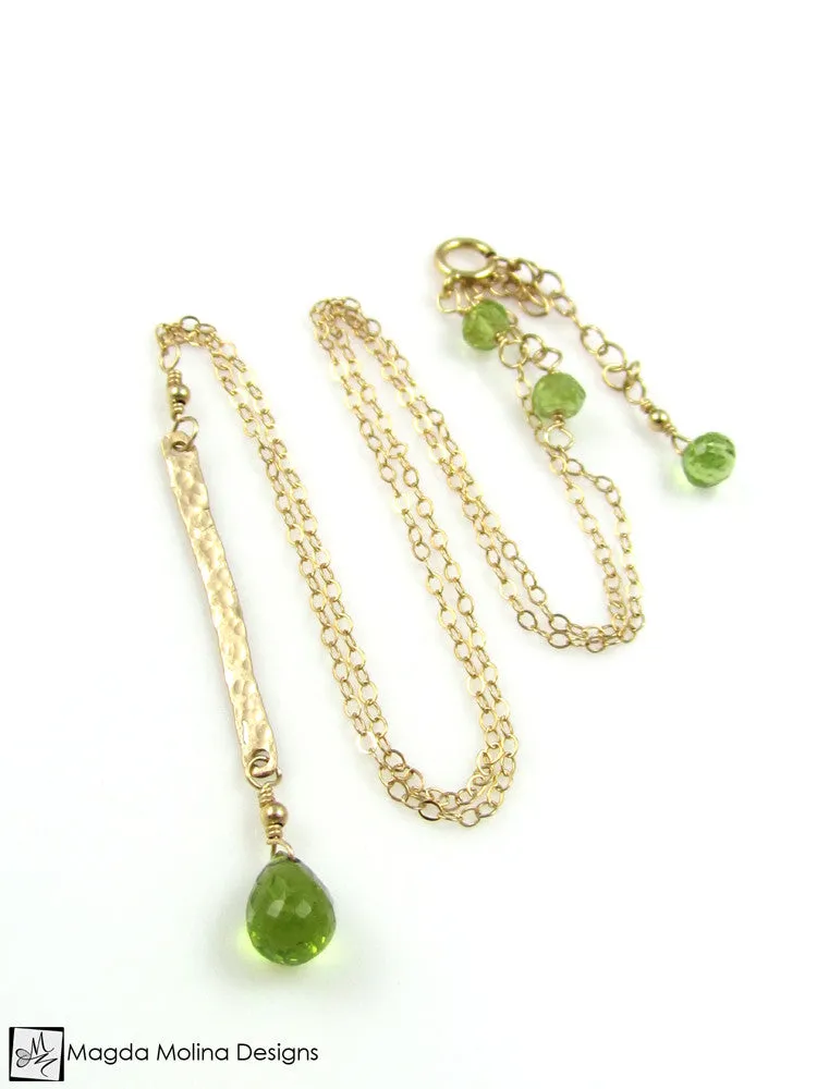 WHOLESALE - The Hammered Gold Bar And Peridot Drop Chain Necklace